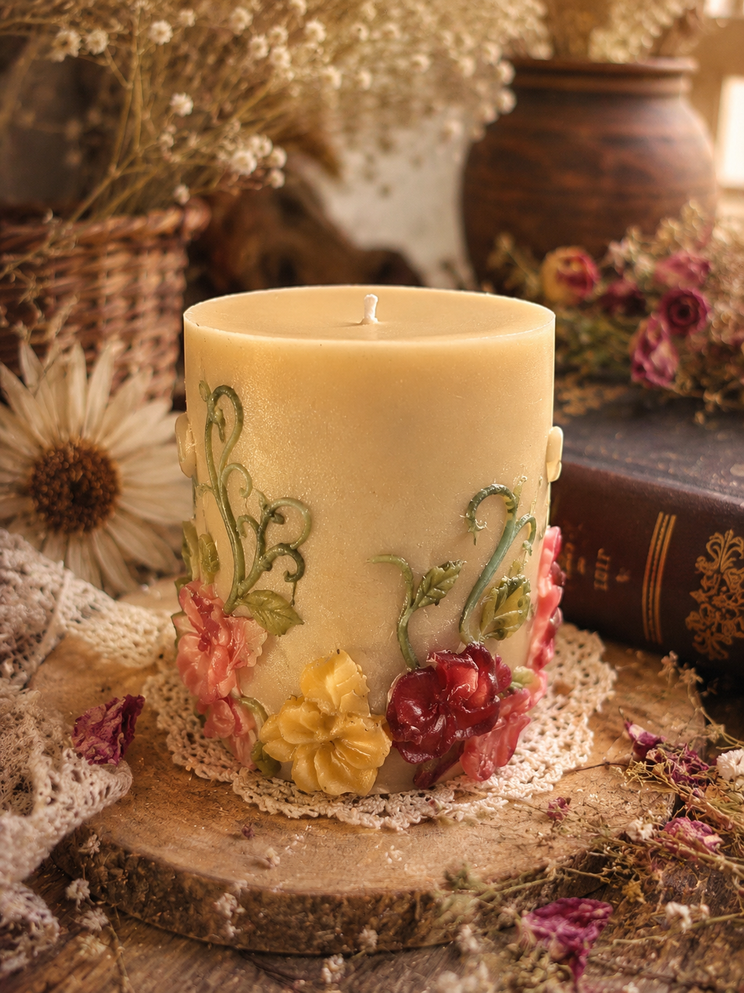Gilded Wildflower Garden Candle | Where Wildflowers Turn Golden