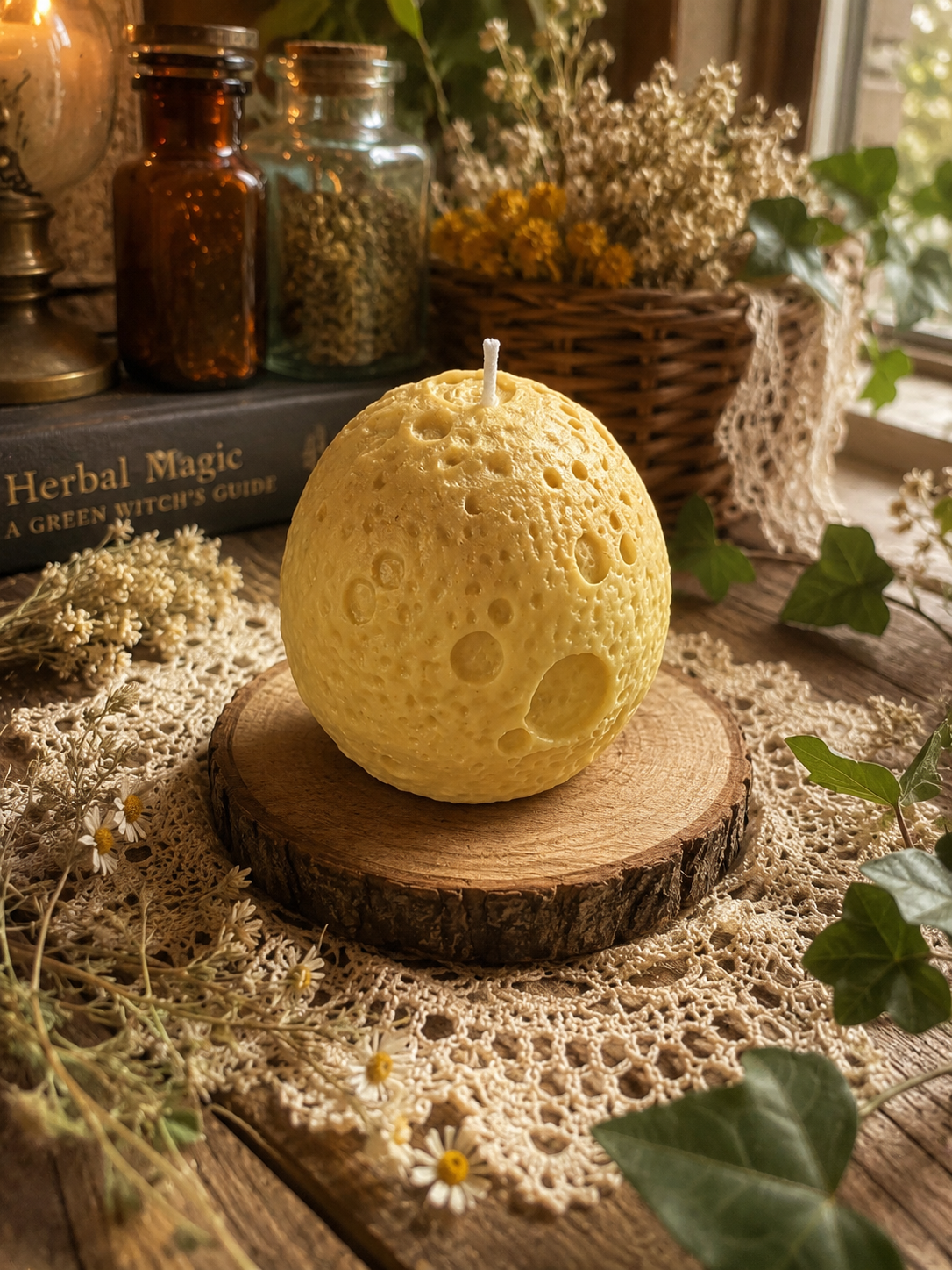Moonveil Beeswax Candle