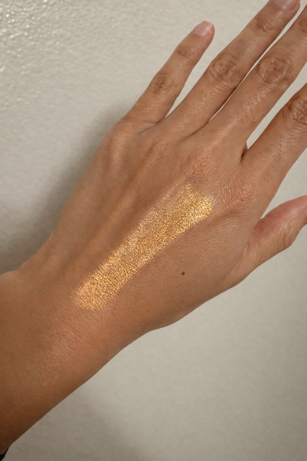 Golden Hour Glow - Moisturizing Body Shimmer Stick