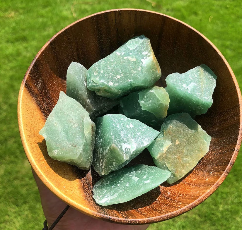 Green Aventurine Crystal — Stone of Heart Healing & New Beginnings
