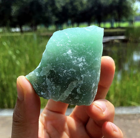 Green Aventurine Crystal — Stone of Heart Healing & New Beginnings