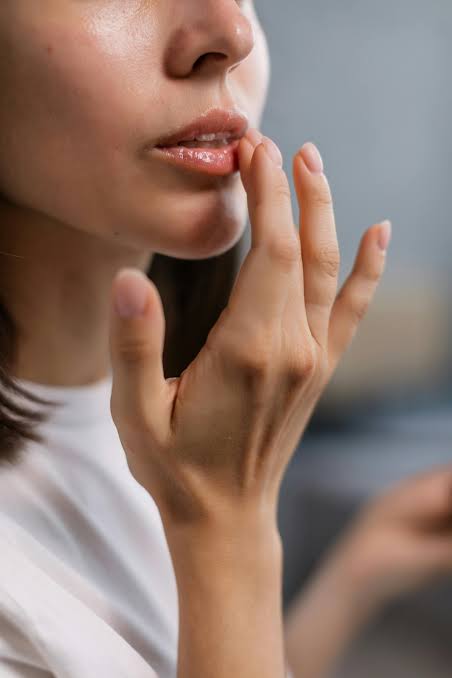 MoonMender Lip & Nose Balm - Comforting • Chapped Skin Soother • Protective